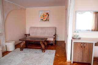 Отель Отель Галичина Тернополь Люкс "Комфорт"-7